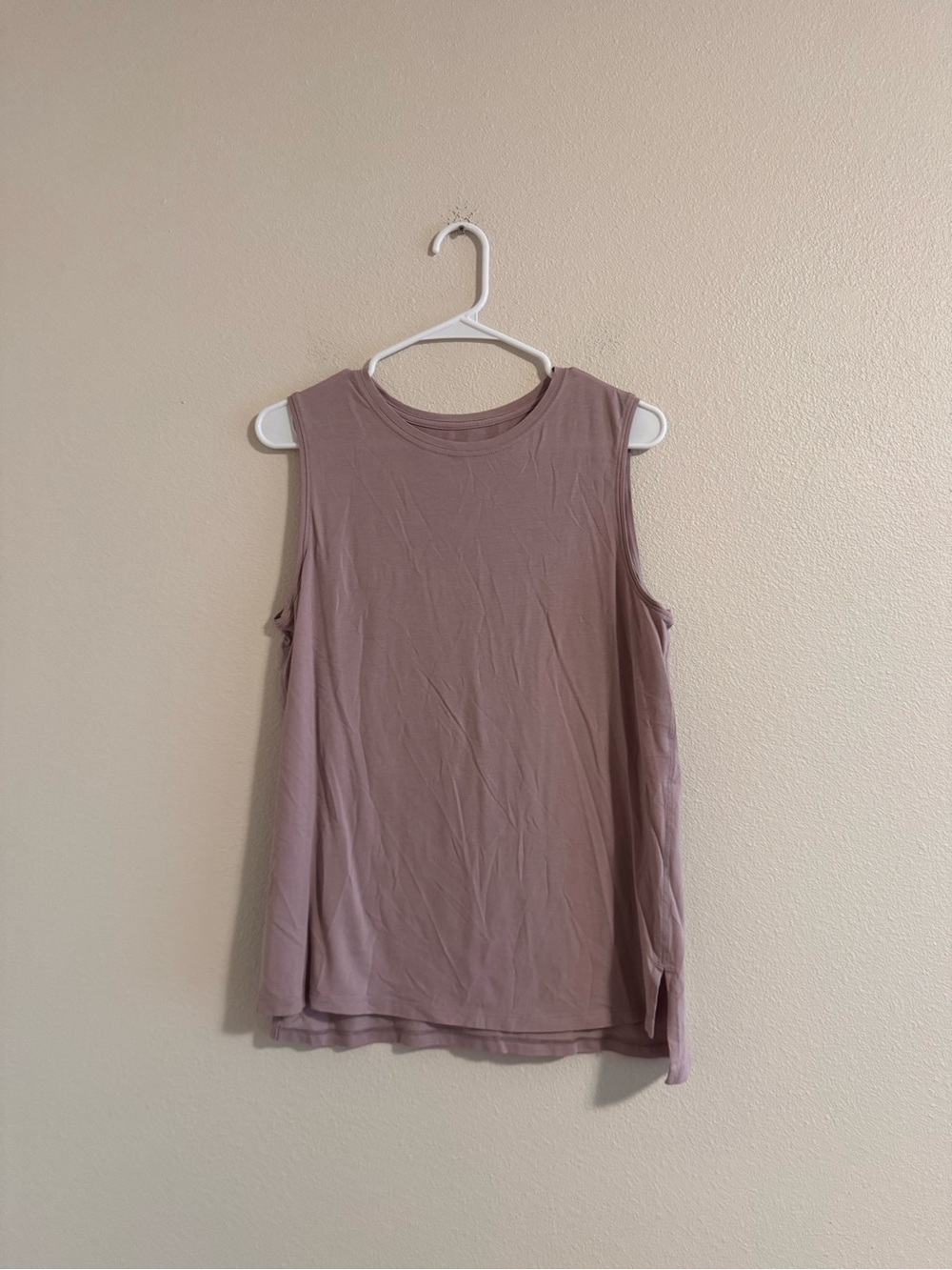 Lululemon Relaxed Round-Neck Tank Top in Mauve